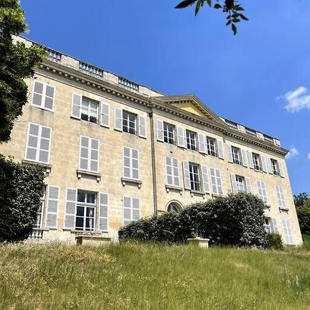Appartamento Romantique Jacuzzi, Au Chateau A 30 Min De Paris Limay Esterno foto
